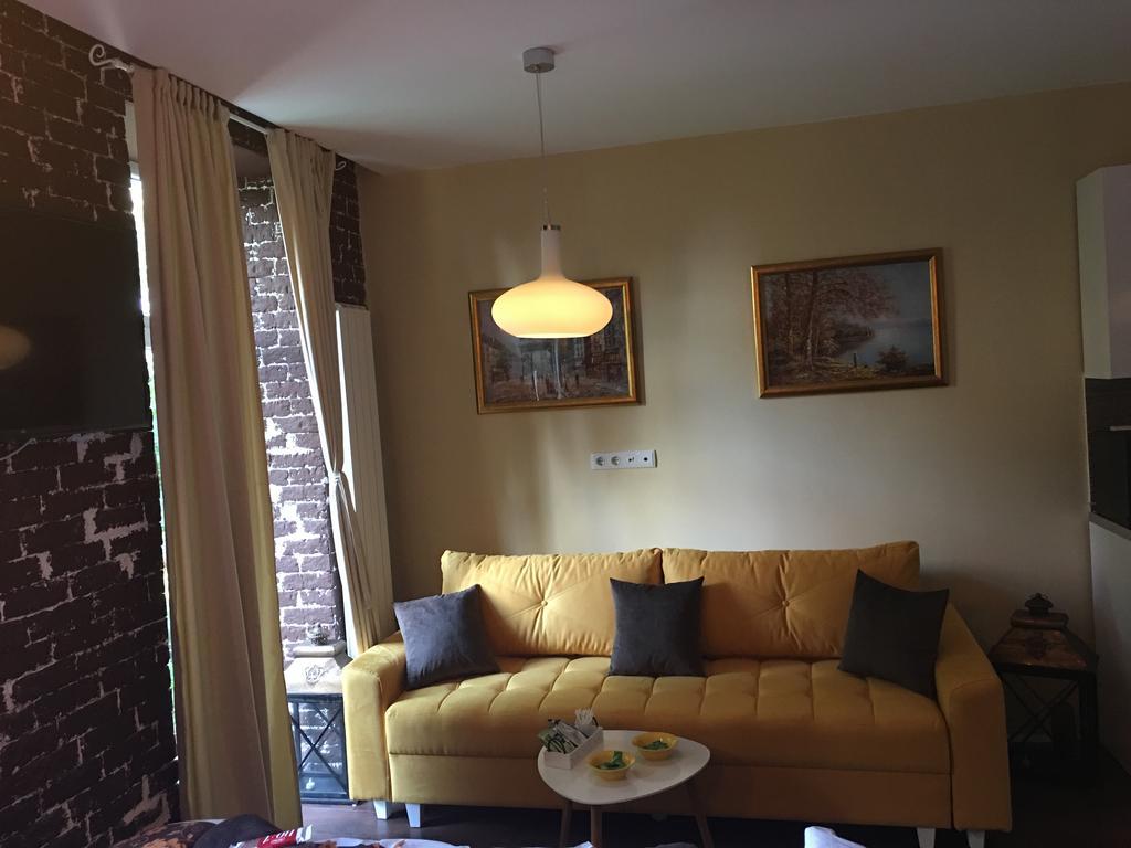 Old Corner No2